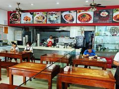 -胡成记口蘑龙眼包子(盐道街店)