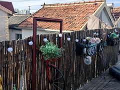 -小草屋轰趴馆别墅派对新场团建家庭聚会