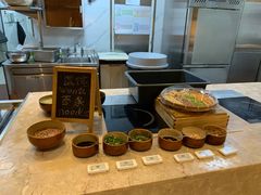 自助调料区-菲住布渴酒店自助餐厅(阿里巴巴西溪园区店)