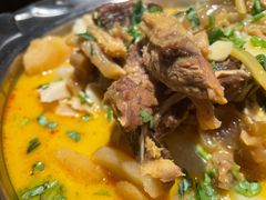 犇犇胶汁牛杂煲-胖哥俩肉蟹煲(湖滨银泰in77店)