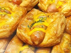 -金色麦甜糕点(面包.蛋糕.华苑店)