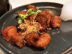 红酒泡沫牛仔粒-荟廷·晶萃(陆家嘴尚悦湾店)