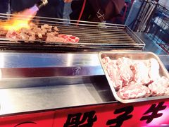 -六合夜市