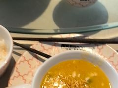 -阿瓦山寨·湘菜现炒·剁椒鱼头王(咸阳总店)