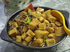 -天天向上素食餐厅(五台山店)