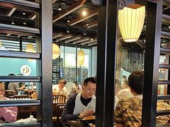 -呷哺呷哺 小火锅 (浦东新欧尚超市店)