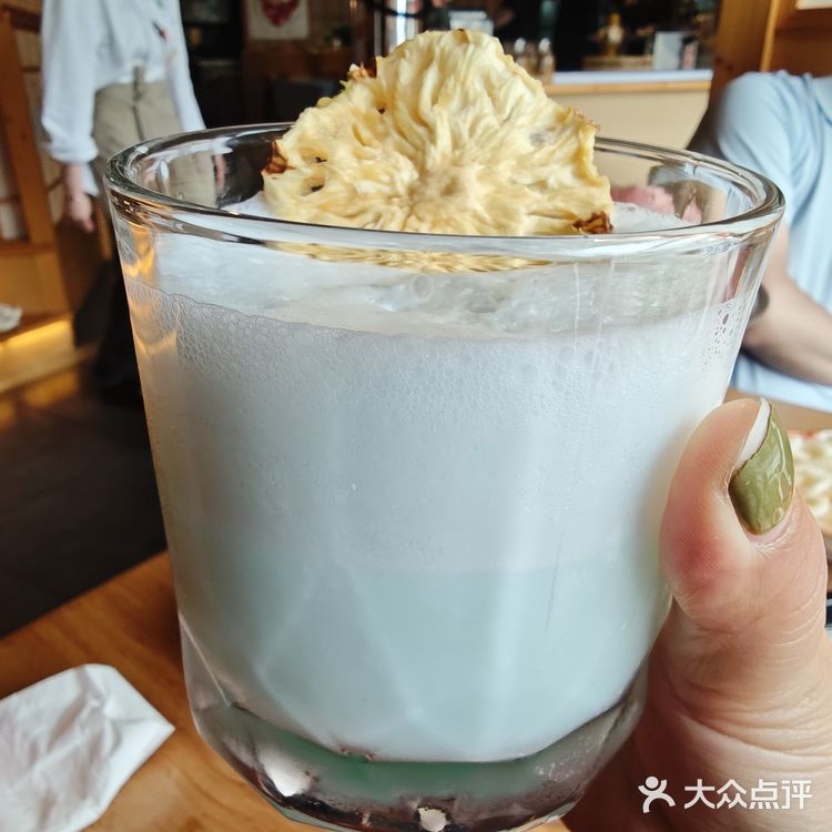 周末吃顿好的日料加上霸王茶姬新品，美美哒