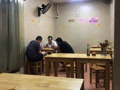 大堂-朝阳路拉面店