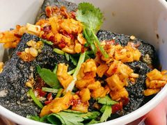 -黑色经典臭豆腐·湖南特产(步行街店)