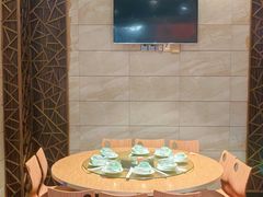 -荣基四海一家·家常菜·海鲜大排档(新安店)