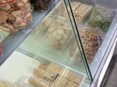 -红房子西点(汇联商厦天钥桥路店)
