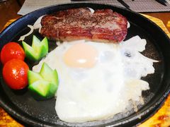 -戈尔登酒店·满堂彩咖啡厅