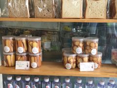 零售区-老梦面包 CHEZMOREL(三源里店)