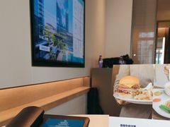 -深圳国际会展中心希尔顿酒店(前海华发冰雪世界店)