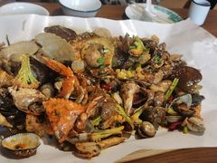 -东来菜馆•手抓海鲜家常菜•海鲜锅贴(鸽子窝店)