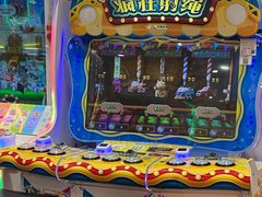 -反斗乐园π·电玩·高空拓展·蹦床(龙华天虹店)