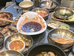 -草家酱蟹炭火烤肉店(珲春南路一店)