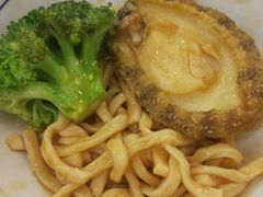 鲍鱼西兰花伊面-纳福苑(亮庆餐饮分店)