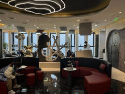 -TOP HAIR SALON