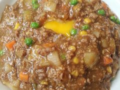窝蛋牛肉饭-喜莲咖啡