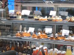 面包甜点陈列柜-Perma Café樸門(五羊店)