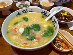 -李犟大爆鳝面·手工蟹黄包(湖滨西湖店)