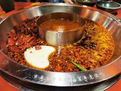 红汤番茄鸳鸯锅-谭鸭血老火锅·匠心(环球港旗舰店)