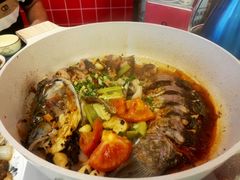 -刘姐啤酒鱼民族演艺餐厅(西街总店)