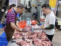 -标记美食新鲜猪杂(兴南大道店)