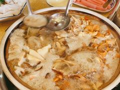 -东巴谷野生菌火锅餐厅