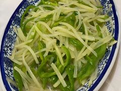 青椒土豆丝-香满锅老北京羊蝎子火锅·家常菜(新街口店)