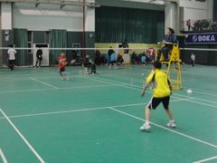 -莘城学校羽毛球馆