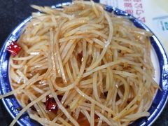酸辣土豆丝-清真宏玉祥黄门脸餐厅(华荫东里店)