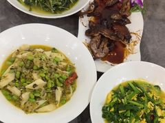 -洛东土菜馆(建国北路店)