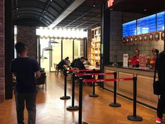 -CGV影城(滨江天街IMAX店)
