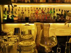 -Mx.cocktail bar