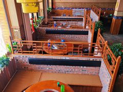 -乡村木柴铁锅炖饭店