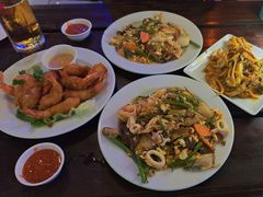 -Green Tree Rest. & Pub