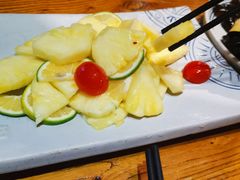 青柠檬拌鲜菠萝-云海肴·云南小炒·汽锅鸡(天津国金汇店)