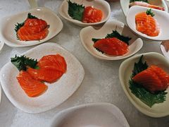 -腾阁自助餐厅(朝林广场店)