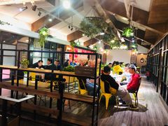 -第三空间·趣味桌游·轰趴.室内CS.剧本杀(大武汉1911店)