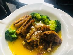 馕包肉-木卡买提新疆餐厅·清真(新里海顿公馆店)