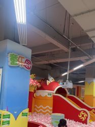 -孩子王童乐园(泰州万达店)