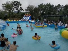 -汤山欢乐水世界