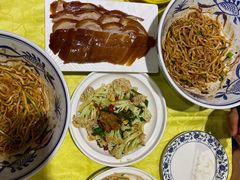 宫廷烤鸭半只-红红烤鸭店(西单店)
