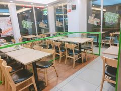 用餐区-老乡鸡(利辛淝河大道店)