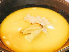 -鲜入围煮花胶鸡海鲜火锅