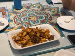 -楼兰古丽·新疆拌面·清真(华阳城店)