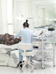 -臣丽纹眉品牌连锁