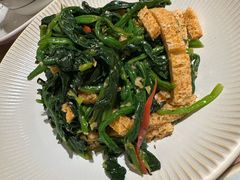 菠菜拌面筋-贯贯吉·清真餐厅(浙江中路店)